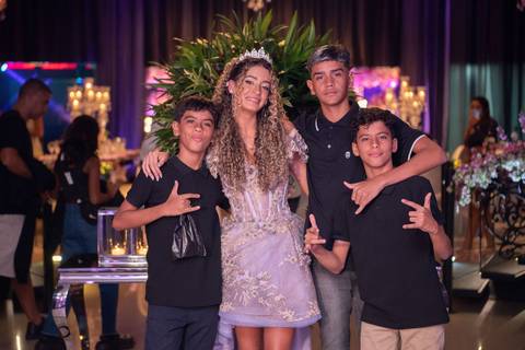 15 Anos da Sofia Dias
Fotografia de XV Anos
Fotógrafo Profissional Rio de Janeiro
Fotógrafo de Debutantes
Tabasco Produções'