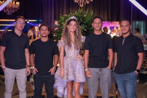 15 Anos da Sofia Dias
Fotografia de XV Anos
Fotógrafo Profissional Rio de Janeiro
Fotógrafo de Debutantes
Tabasco Produções'