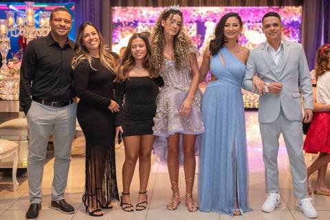 15 Anos da Sofia Dias
Fotografia de XV Anos
Fotógrafo Profissional Rio de Janeiro
Fotógrafo de Debutantes
Tabasco Produções'