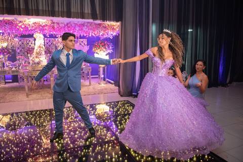 15 Anos da Sofia Dias
Fotografia de XV Anos
Fotógrafo Profissional Rio de Janeiro
Fotógrafo de Debutantes
Tabasco Produções'