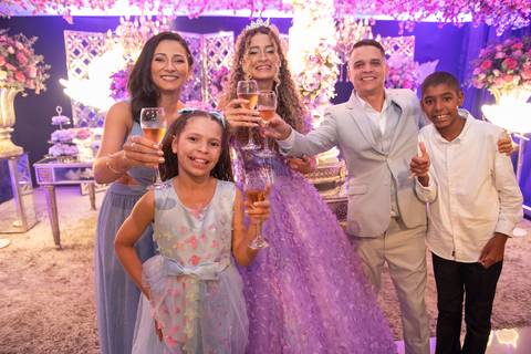 15 Anos da Sofia Dias
Fotografia de XV Anos
Fotógrafo Profissional Rio de Janeiro
Fotógrafo de Debutantes
Tabasco Produções'