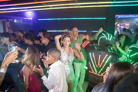 15 Anos da Sofia Dias
Fotografia de XV Anos
Fotógrafo Profissional Rio de Janeiro
Fotógrafo de Debutantes
Tabasco Produções'