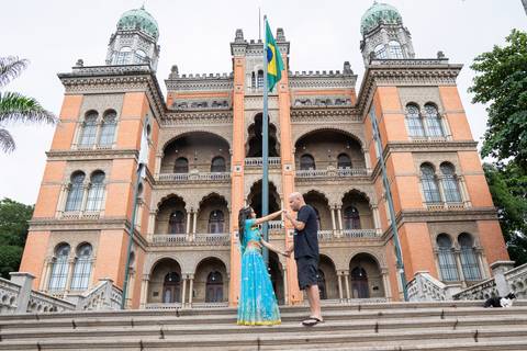 '
