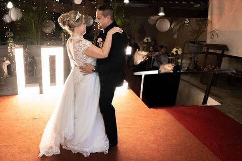 Fotografia e Filmagem de Casamento
Tabasco Produções'