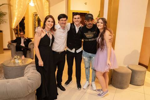 MC Andinho
Fotografia de 15 Anos
Tabasco Produções'