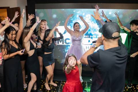 MC Andinho
Fotografia de 15 Anos
Tabasco Produções'