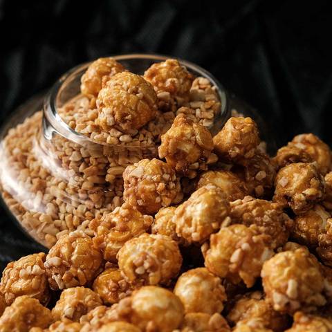 Foto de pipoca gourmet de pé de moleque'