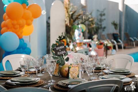 Decoração de mesa para aniversário de 1 ano com tema tardezinha'