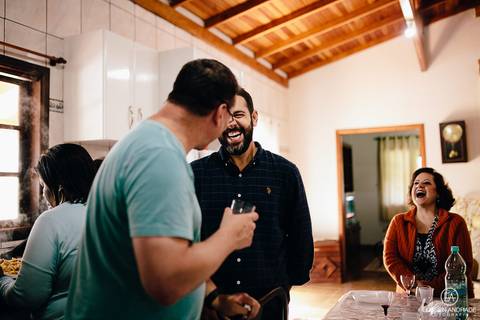 Fotojornalisto antes do Casamento na chácara Carpe Diem, em são josé dos pinhais, curitiba, paraná'