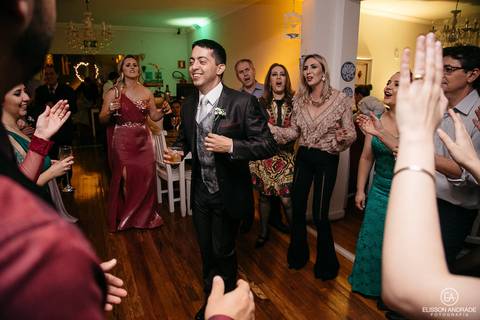 Festa de casamento, casamento mini-wedding no restaurante Quintal de Casa, em Apucarana/PR'