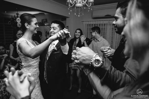 Festa de casamento, casamento mini-wedding no restaurante Quintal de Casa, em Apucarana/PR'