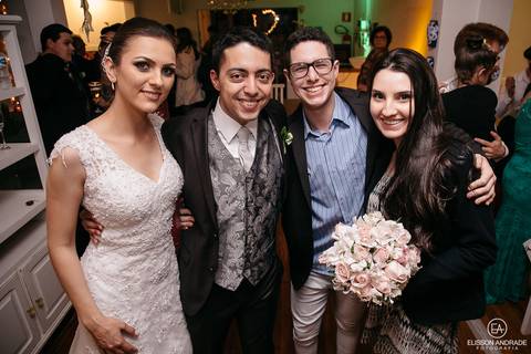 Festa de casamento, casamento mini-wedding no restaurante Quintal de Casa, em Apucarana/PR'