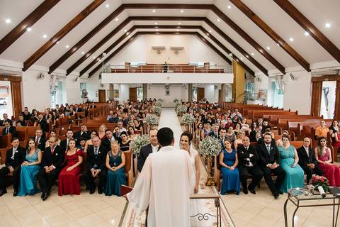 Fotografia de casamento mostrando todos os convidados'