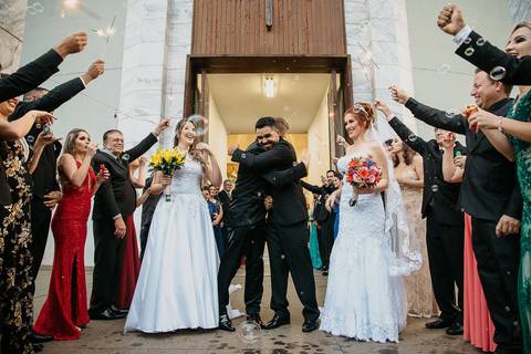 Casamento duplo, de gêmeas, saída do casamento, já casados'