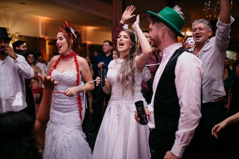 foto de festa de casamento, casamento duplo, de gêmeas, em Mandaguaçu'