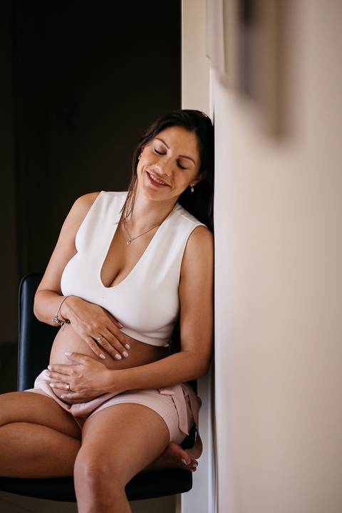 Ensaio de gestante, lifestyle, dentro de casa, Rio de Janeiro/RJ'