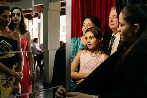 fotos de festa de bodas de ouro durante o dia'