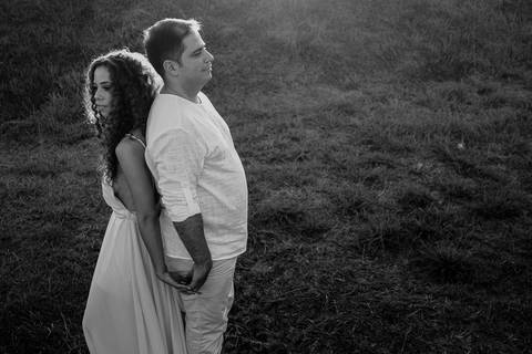 Ensaio de bodas de estanho, 10 anos de casamento. Ensaio realizado na casa do casal e no salto bandeirantes.'