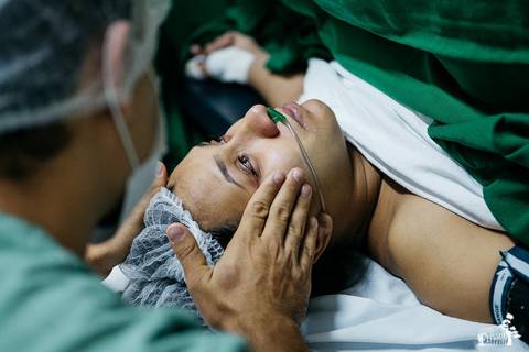 Fotografia de parto, hospital santa rita, em Maringá/PR'