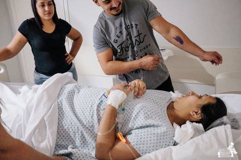 Fotografia de parto, hospital santa rita, em Maringá/PR'