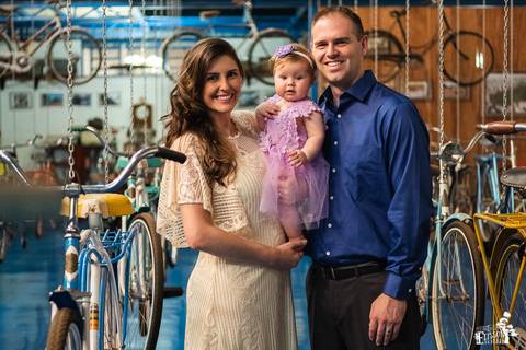 Pre-wedding session, esession, realizado num museu de bicicletas'