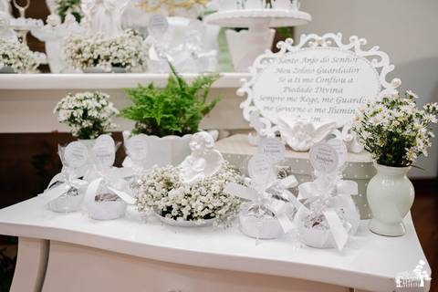 Foto de decoração de festa de batizado na igreja são josé operário, em Maringá'