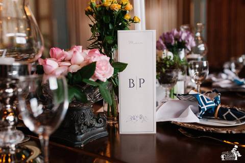 foto da papelaria do casamento em maringa, cujo noivo desenhou'