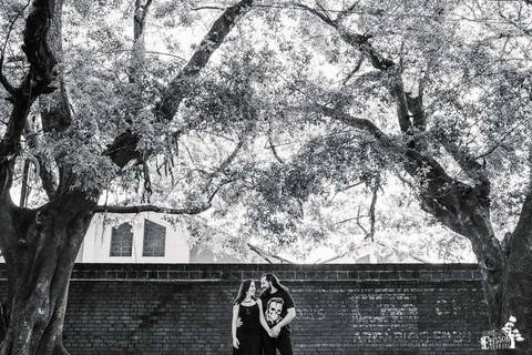 Ensaio pré-wedding no meio da rua em Maringá'