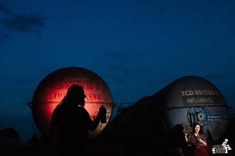 Ensaio em estacionamento de trens em Maringá'