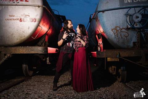 Ensaio em estacionamento de trens em Maringá'