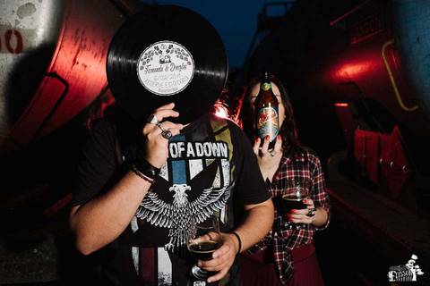 Ensaio em estacionamento de trens em Maringá'