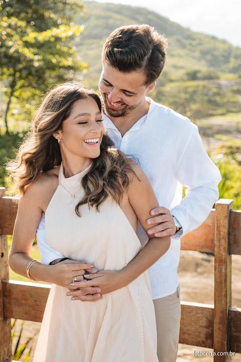 Fotografia de Ensaio Pré-Casamento no Farol de Santa Luzia e Convento da Penha - Vila Velha - ES'