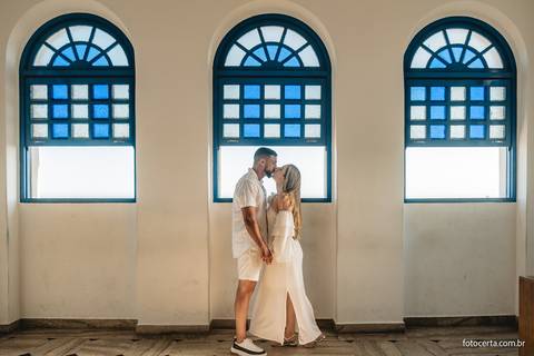 Ensaio Pré-Casamento de Tathielly e Saulo no Farol de Santa Luzia, Convento da Penha e Morro do Moreno em Vila Velha - ES'