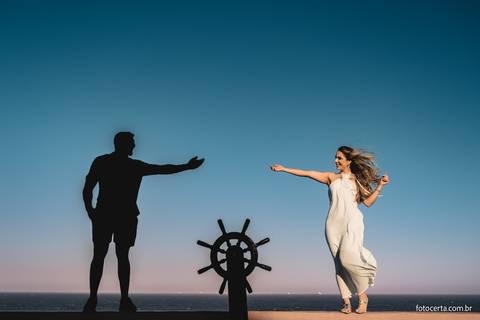 Ensaio Pré-Casamento de Tathielly e Saulo no Farol de Santa Luzia, Convento da Penha e Morro do Moreno em Vila Velha - ES'