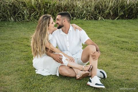 Ensaio Pré-Casamento de Tathielly e Saulo no Farol de Santa Luzia, Convento da Penha e Morro do Moreno em Vila Velha - ES'