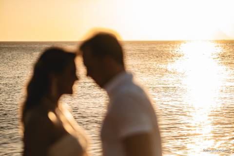 Ensaio Externo na Praia, Pré-Casamento de Andressa e Diego na Casa de Maria em Anchieta - ES. Fotógrafo Luciano Pacheco - Foto Certa'