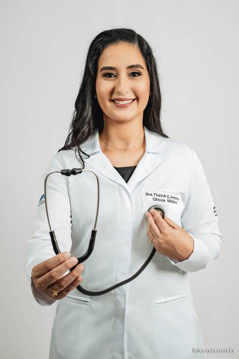 Ensaio de formatura em Residência de Clínica Médica da Secretaria de Estado da Saúde do Governo do Estado do Espírito Santo realizado no estúdio Foto Certa'