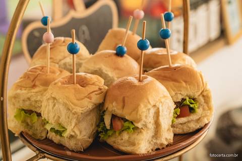 Festa de Aniversário Infantil de 10 Anos de Júlia na Radical Kids Vix. Mylla Rodrigues Henrique, MyllacomK, ClosetMy, Dr. Paulo Mariano Neurocirurgia/Cirurgia da Coluna/Especialista em dor/ Vitoria-ES, Fotógrafo: Luciano Pacheco - Foto Certa '