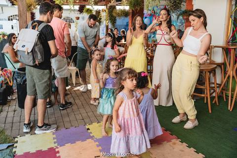 Festa de aniversário infantil de 4 anos de Ísis na Radical Kids Vix. Fotógrafo: Luciano Pacheco (Foto Certa)'