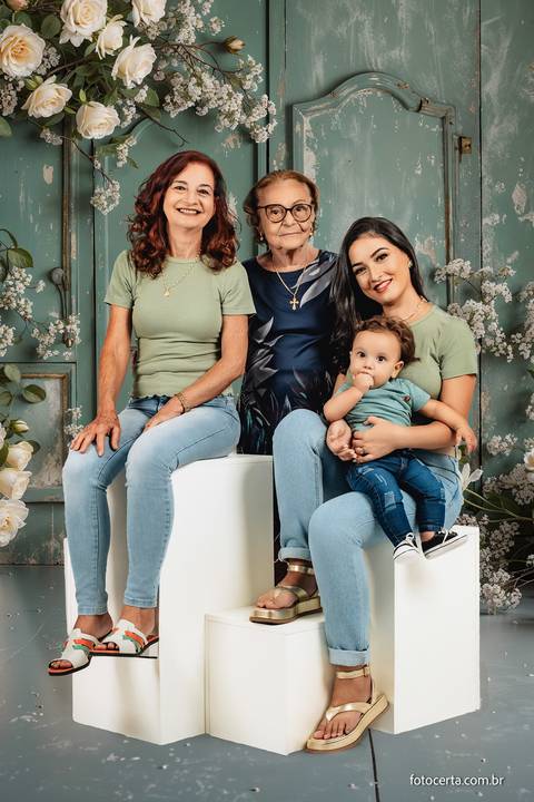 Ensaio do Dia das Mães em Estúdio Virtual em Vitória - ES. Fotógrafo: Luciano Pacheco - Foto Certa. Ensaio de Família, Ensaio em Estúdio'