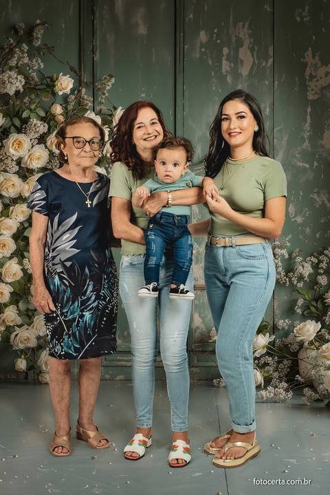 Ensaio do Dia das Mães em Estúdio Virtual em Vitória - ES. Fotógrafo: Luciano Pacheco - Foto Certa. Ensaio de Família, Ensaio em Estúdio'