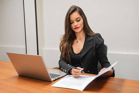 Fotografia de Ensaio Corporativo. Carneiro Advogados. Fotógrafo: Luciano Pacheco (Foto Certa)'