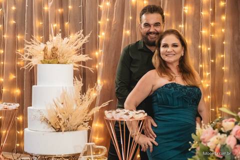 Fotografia de aniversário de 18 anos no Cerimonial Aspomires. Fotógrafo: Luciano Pacheco (Foto Certa)'