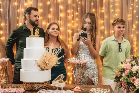 Fotografia de aniversário de 18 anos no Cerimonial Aspomires. Fotógrafo: Luciano Pacheco (Foto Certa)'