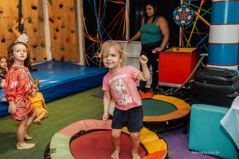 Fotografia de Evento Corporativo Mulheres Radiantes na Radical Kids Vix. Fotógrafo: Luciano Pacheco (Foto Certa)'