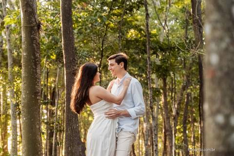 Ensaio Pré-Casamento de Júlia e Mateus

Local: Parque Botânico da Vale - Vitória - ES'