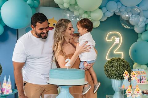 Fotógrafo em Vitória, Vila Velha, Casamento, Ensaio Pré-Casamento, Ensaio Pós-Casamento, Ensaio de Casal, 15 Anos, Debutante, Família, Gestante, Maternidade, Aniversário, Social, Estúdio, Corporativo, Marca Pessoal, Formatura, Escolar '