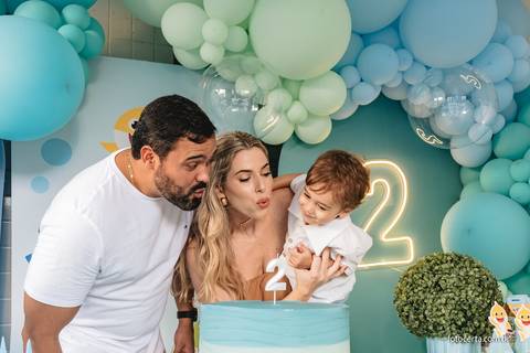 Fotógrafo em Vitória, Vila Velha, Casamento, Ensaio Pré-Casamento, Ensaio Pós-Casamento, Ensaio de Casal, 15 Anos, Debutante, Família, Gestante, Maternidade, Aniversário, Social, Estúdio, Corporativo, Marca Pessoal, Formatura, Escolar '