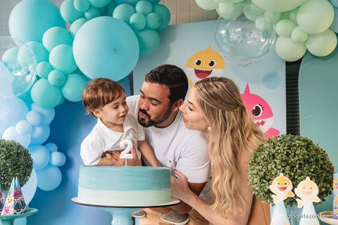 Fotógrafo em Vitória, Vila Velha, Casamento, Ensaio Pré-Casamento, Ensaio Pós-Casamento, Ensaio de Casal, 15 Anos, Debutante, Família, Gestante, Maternidade, Aniversário, Social, Estúdio, Corporativo, Marca Pessoal, Formatura, Escolar '