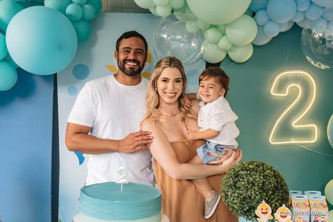 Fotógrafo em Vitória, Vila Velha, Casamento, Ensaio Pré-Casamento, Ensaio Pós-Casamento, Ensaio de Casal, 15 Anos, Debutante, Família, Gestante, Maternidade, Aniversário, Social, Estúdio, Corporativo, Marca Pessoal, Formatura, Escolar '